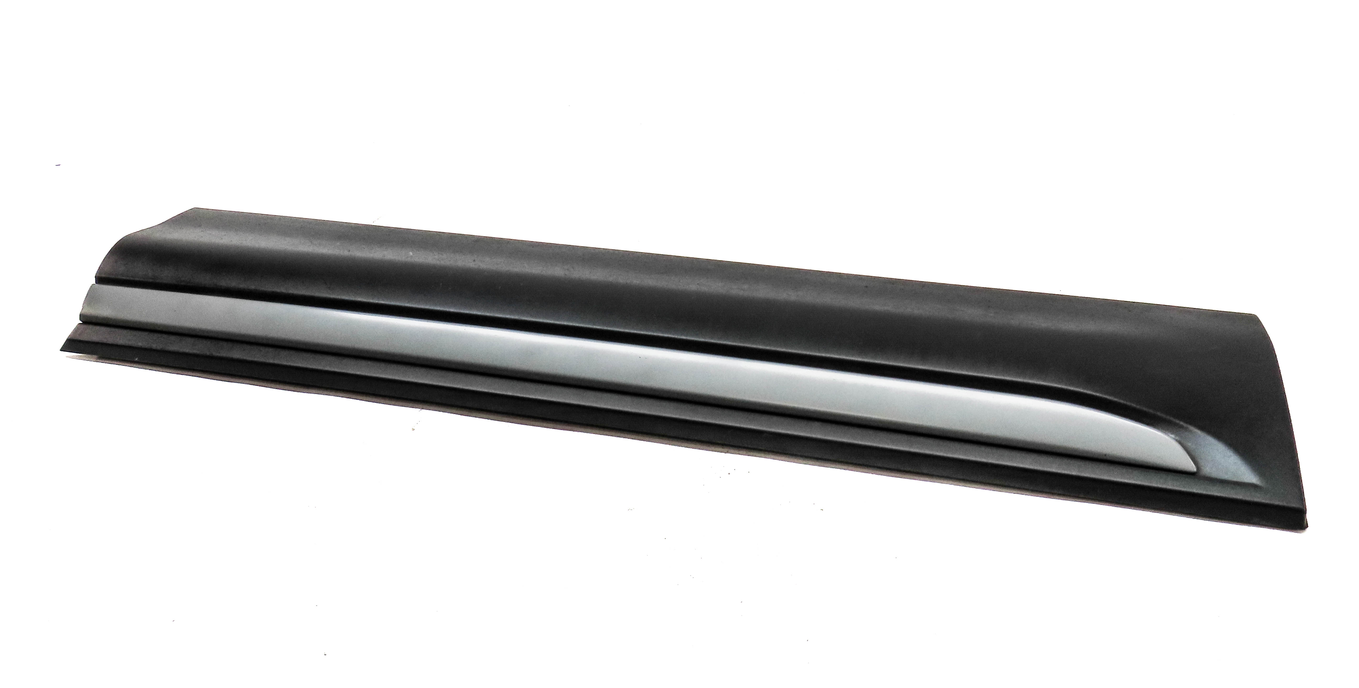 2013 ROVER EVOQUE (L538) FRONT LEFT DRIVER LOWER DOOR TRIM MOULDING (Grey) — exact item pictured